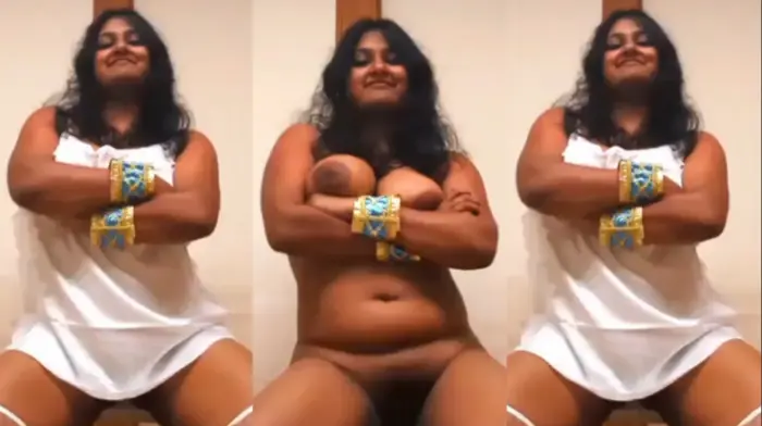 Tamil Bigboob Horny Girl Nude Dancing MMS Video
